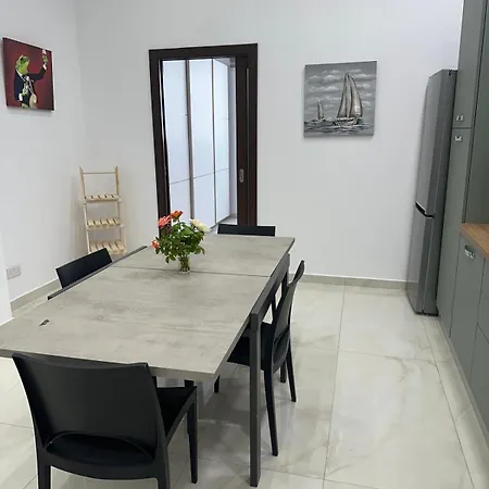 Bedroom En-suite, Homestay